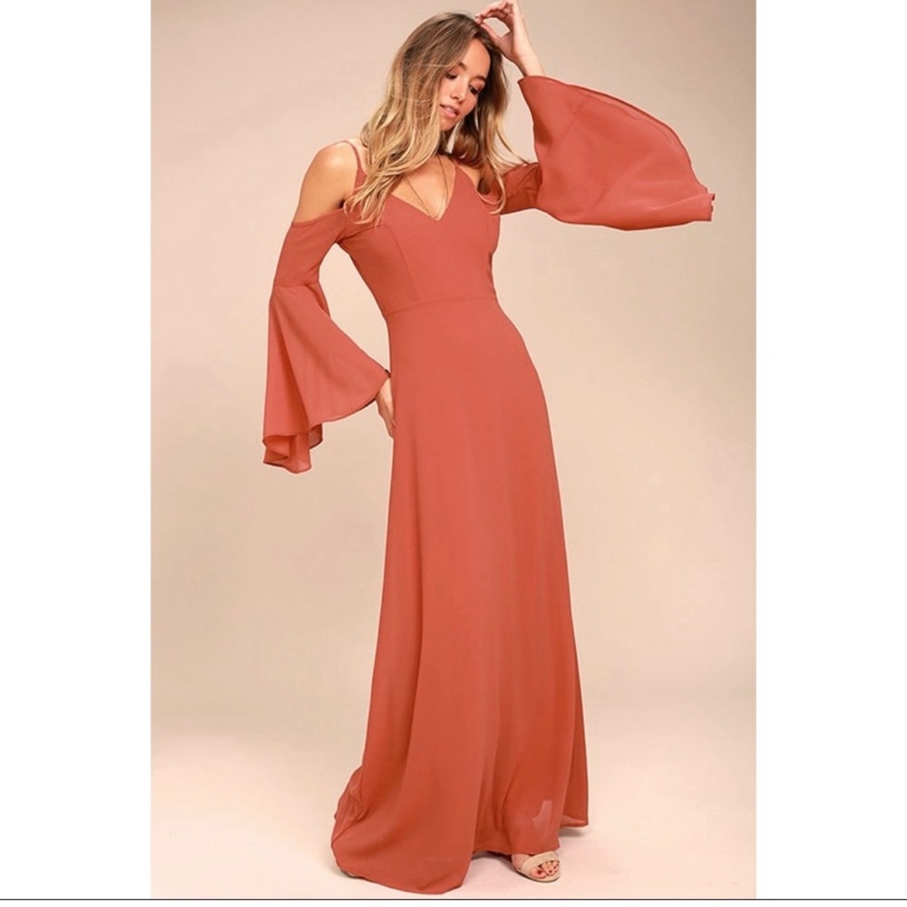 Lulu’s Glamorous Greeting Rusty Rose Maxi Dress Size M
